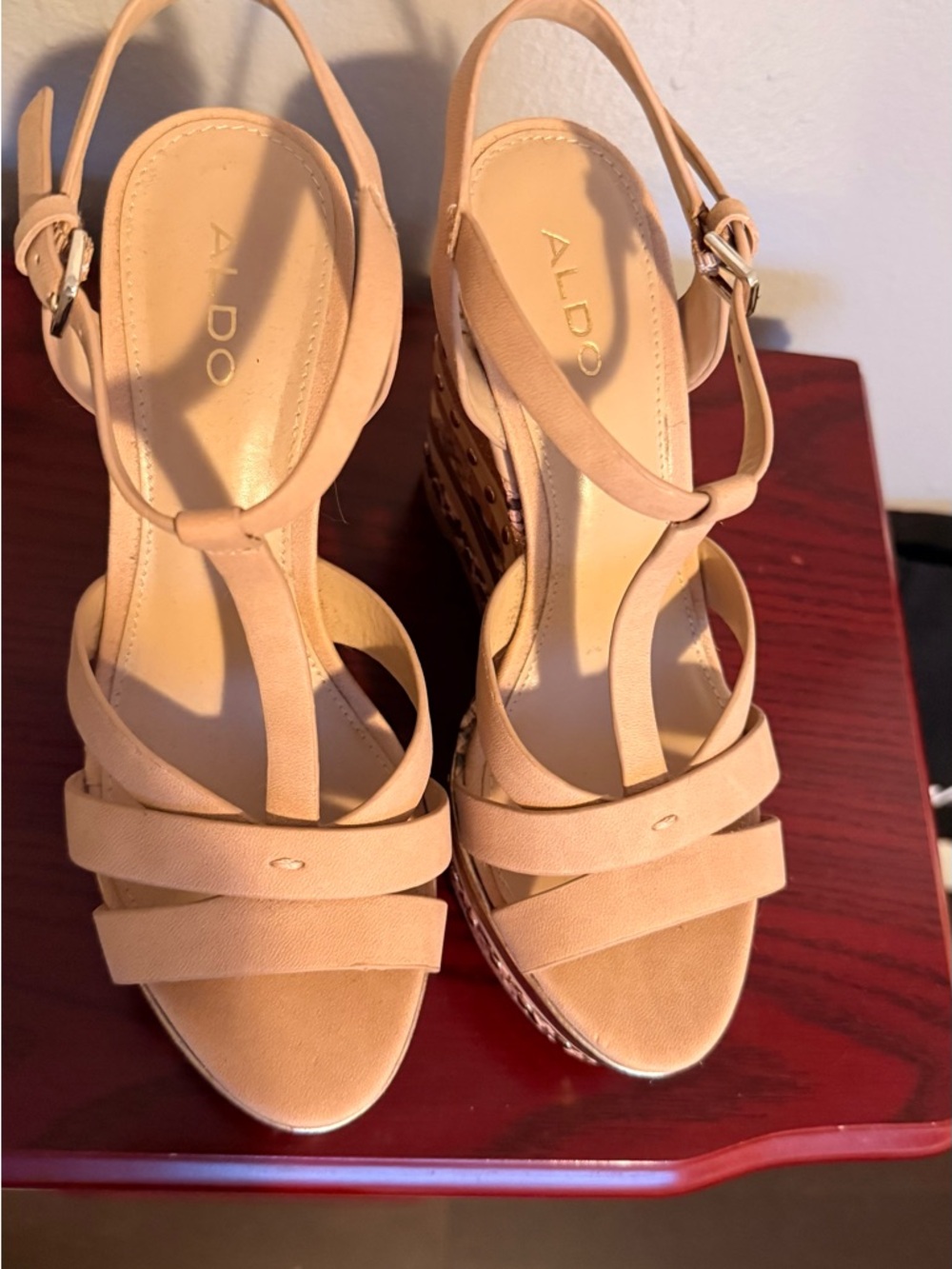 Aldo Size 6 Platform Wedge Sandals - Picture 6 of 6